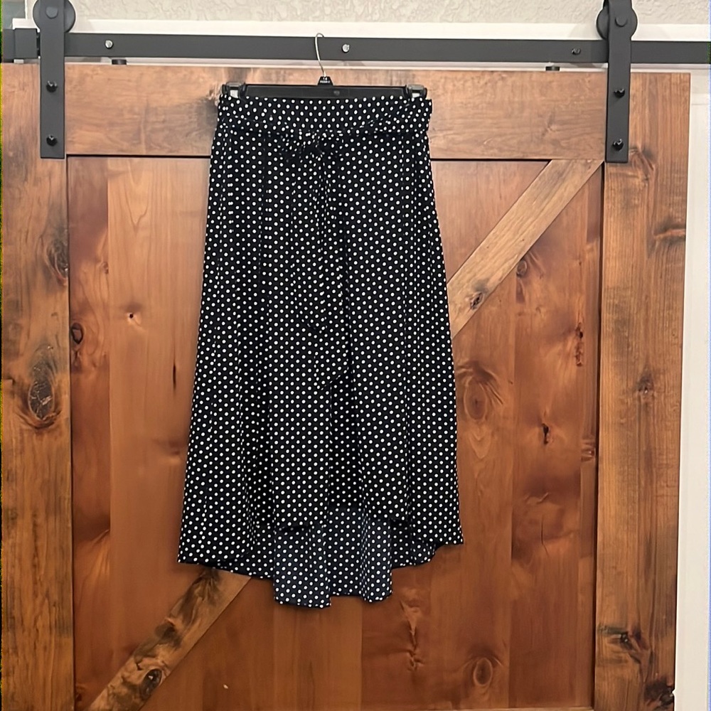 💙MAX EDITION💙 Navy High-Low Skirt